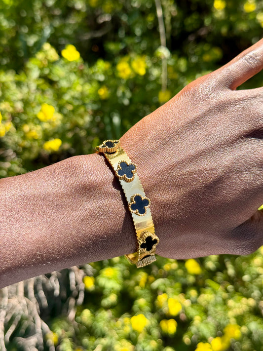 Black 4 Leaf Clover